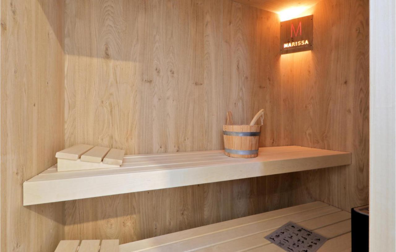 Awesome Home In Lembruch-Duemmer See With Kitchen Esterno foto